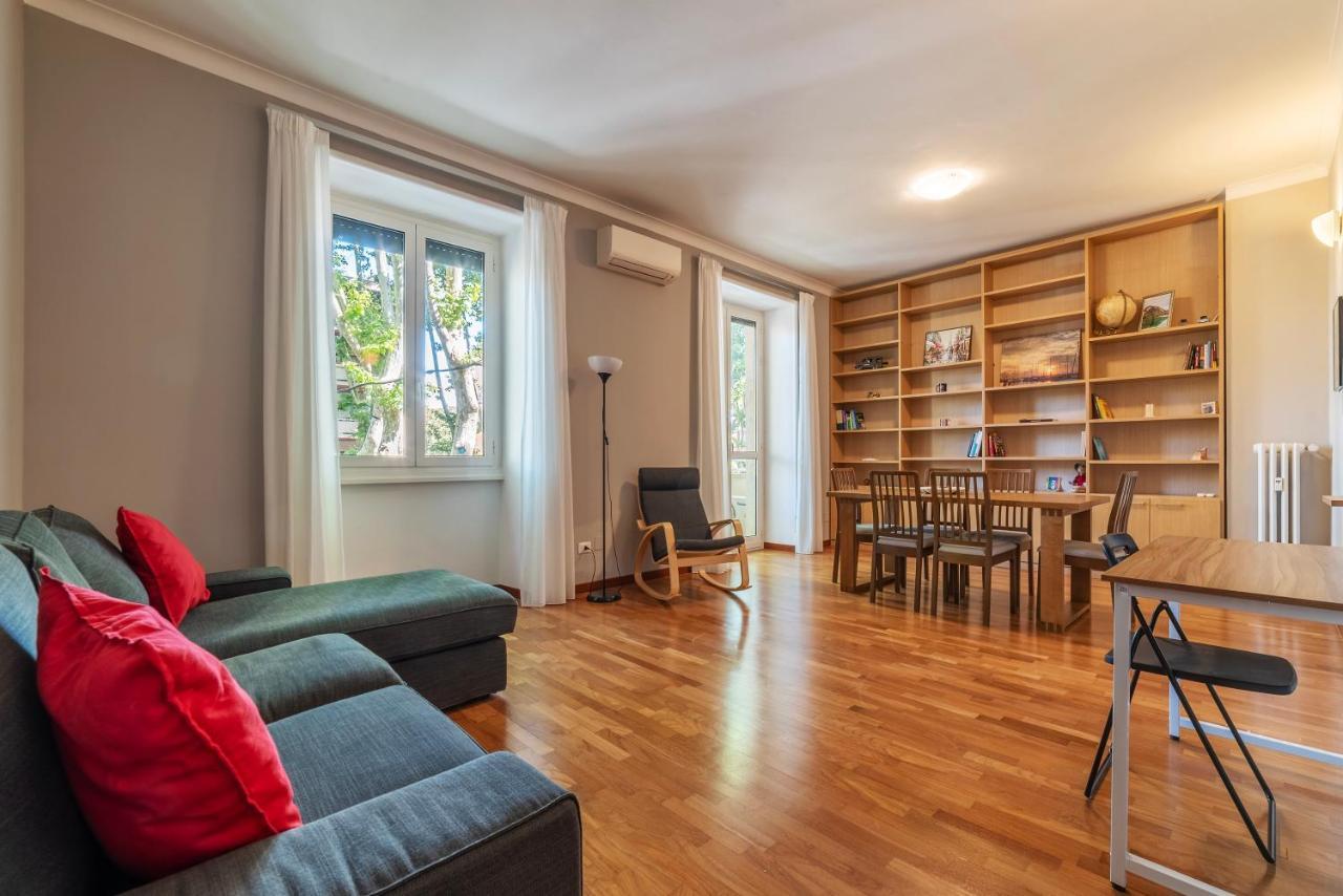 Rione Prati Comfy Apartment โรม ภายนอก รูปภาพ