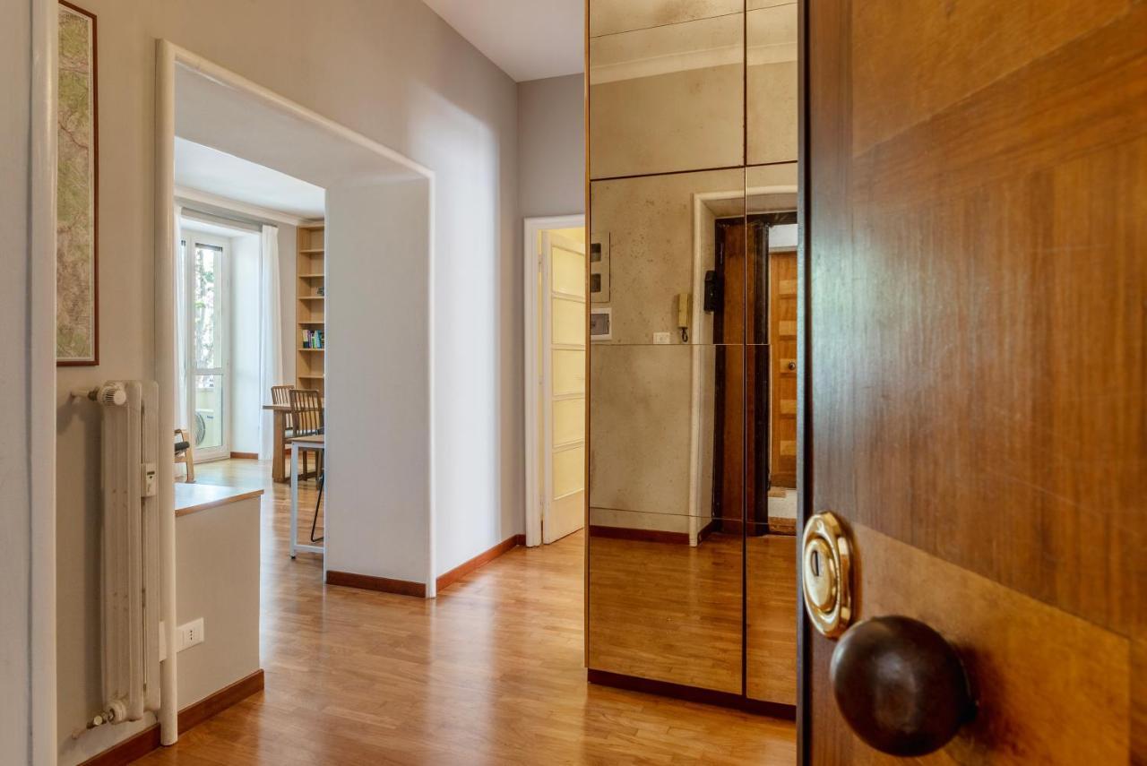 Rione Prati Comfy Apartment โรม ภายนอก รูปภาพ
