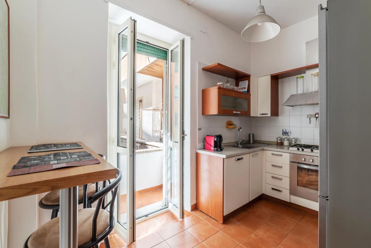 Rione Prati Comfy Apartment โรม ภายนอก รูปภาพ